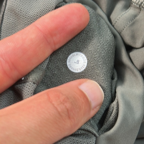 Lululemon Femme Force Super High Rise Short 8" Grey Sage - Picture 5 of 5